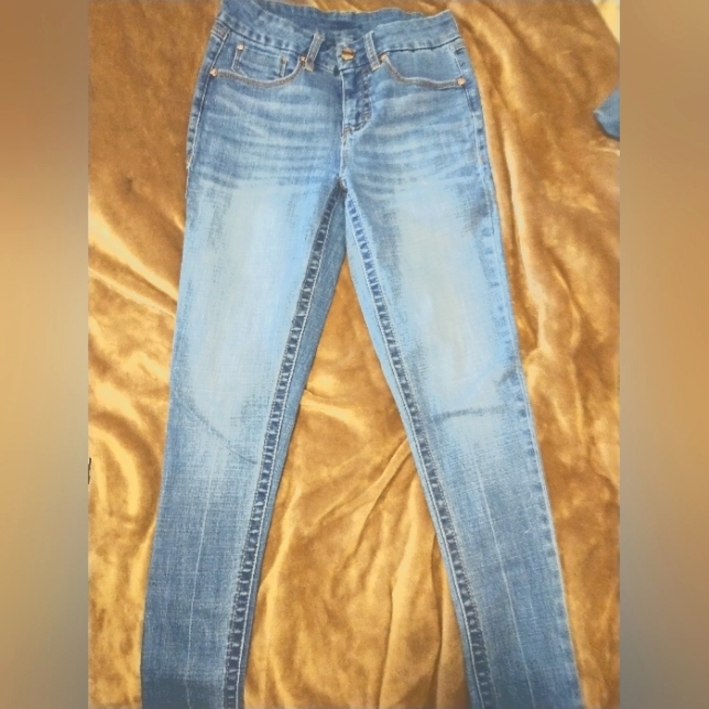 Seven7 skinny jeans